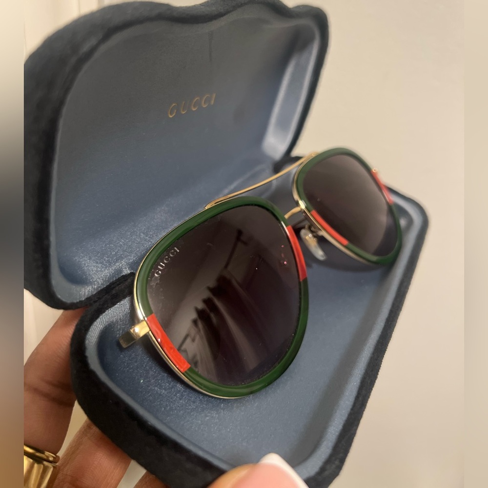 Gucci Green and Red Sunglasses - Picture 4 of 6